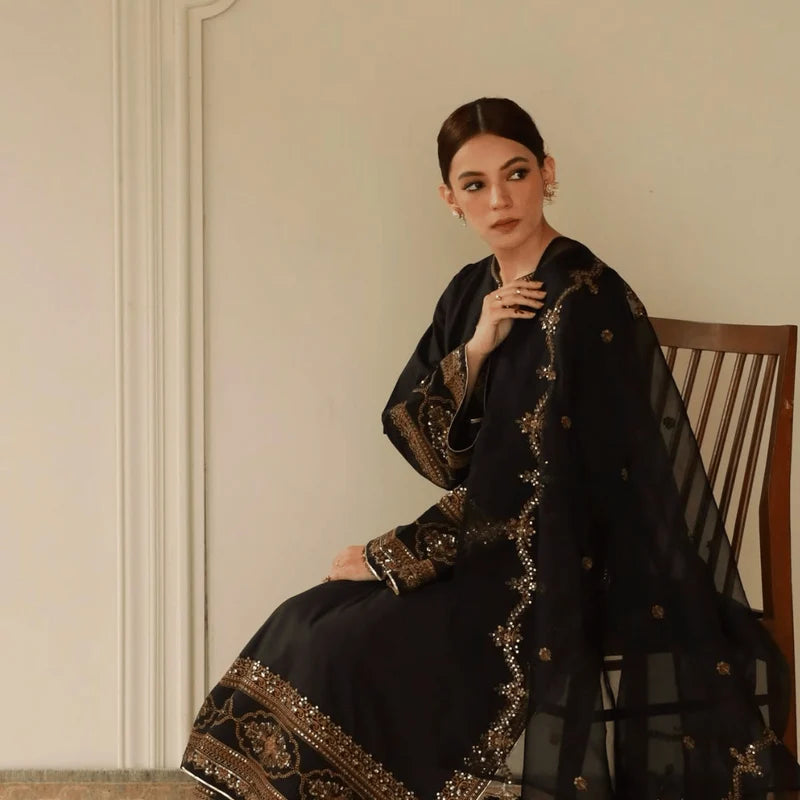 Royal Black Attire – Classic 3-Piece Suit for Women
