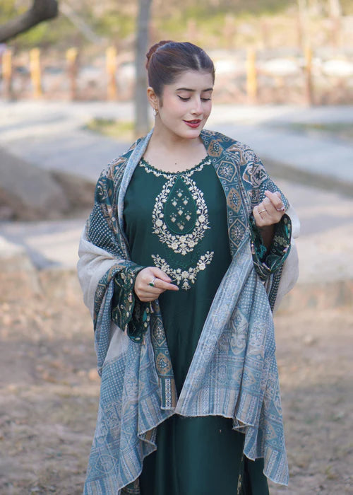 Mannat Embroidered 3PC | Deep Emerald Green Lawn Kurta with Printed Voile Dupatta