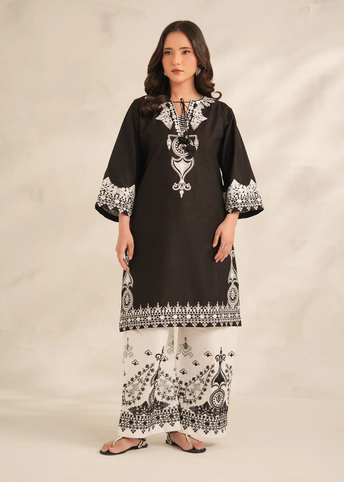 Aiza | Black Embroidered Lawn 2PC Kurta Set