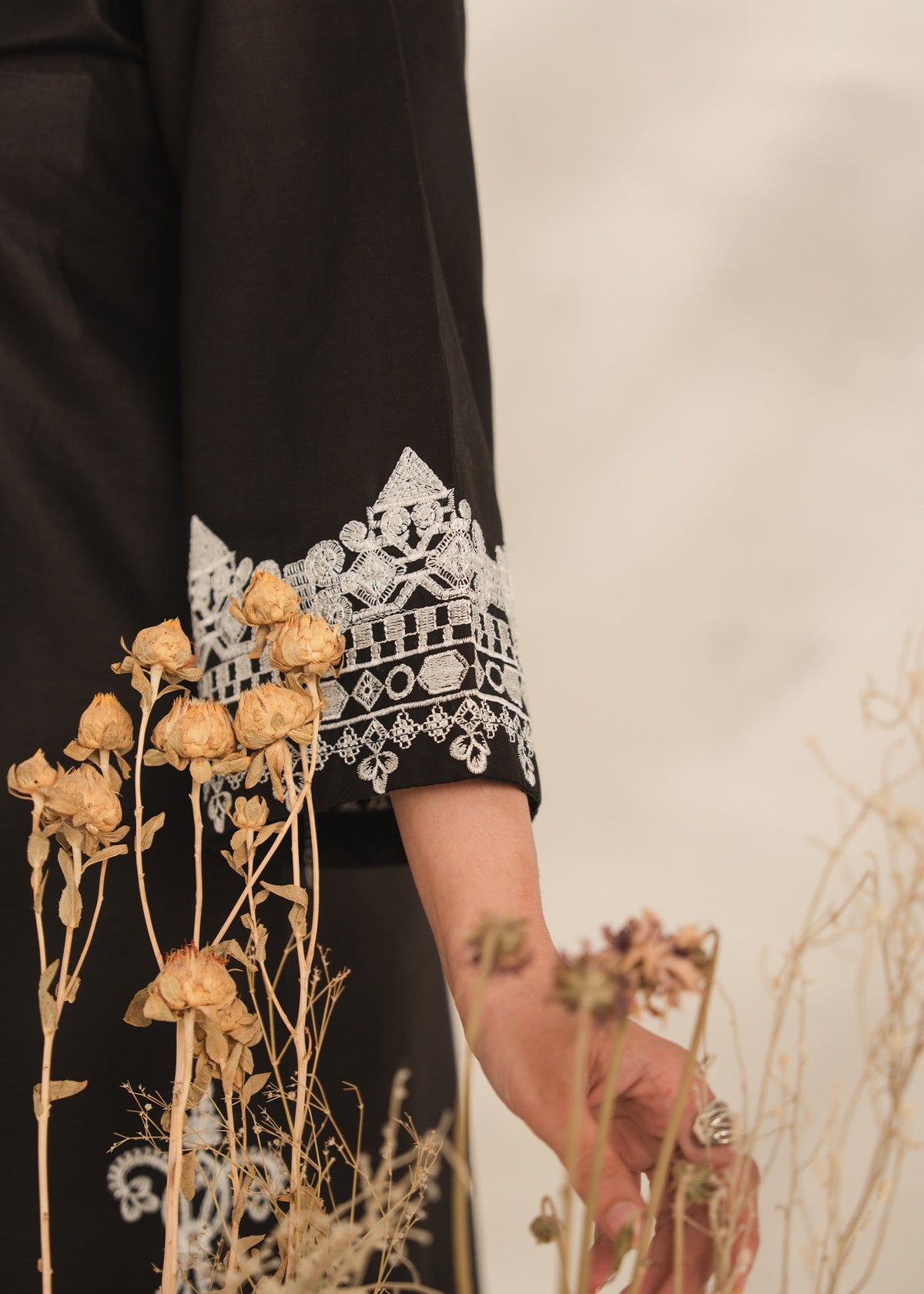 Aiza | Black Embroidered Lawn 2PC Kurta Set