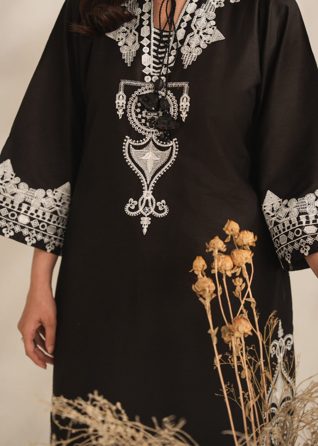Aiza | Black Embroidered Lawn 2PC Kurta Set