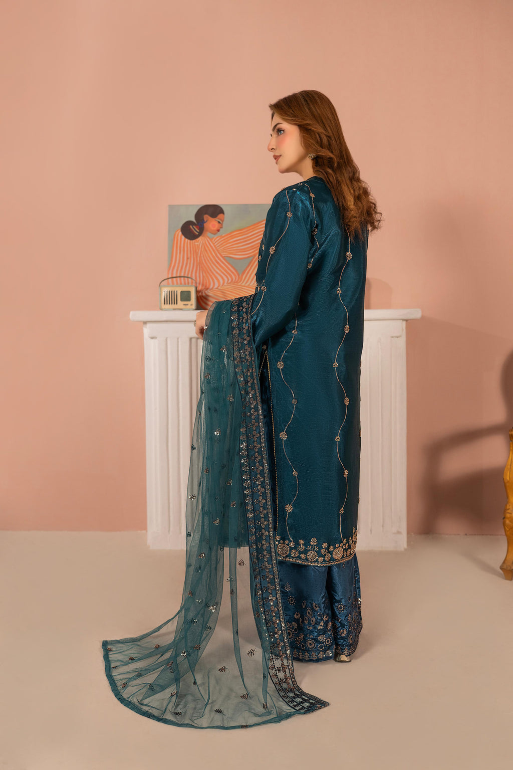 Zinc Majesty 3-Piece Festive Suit